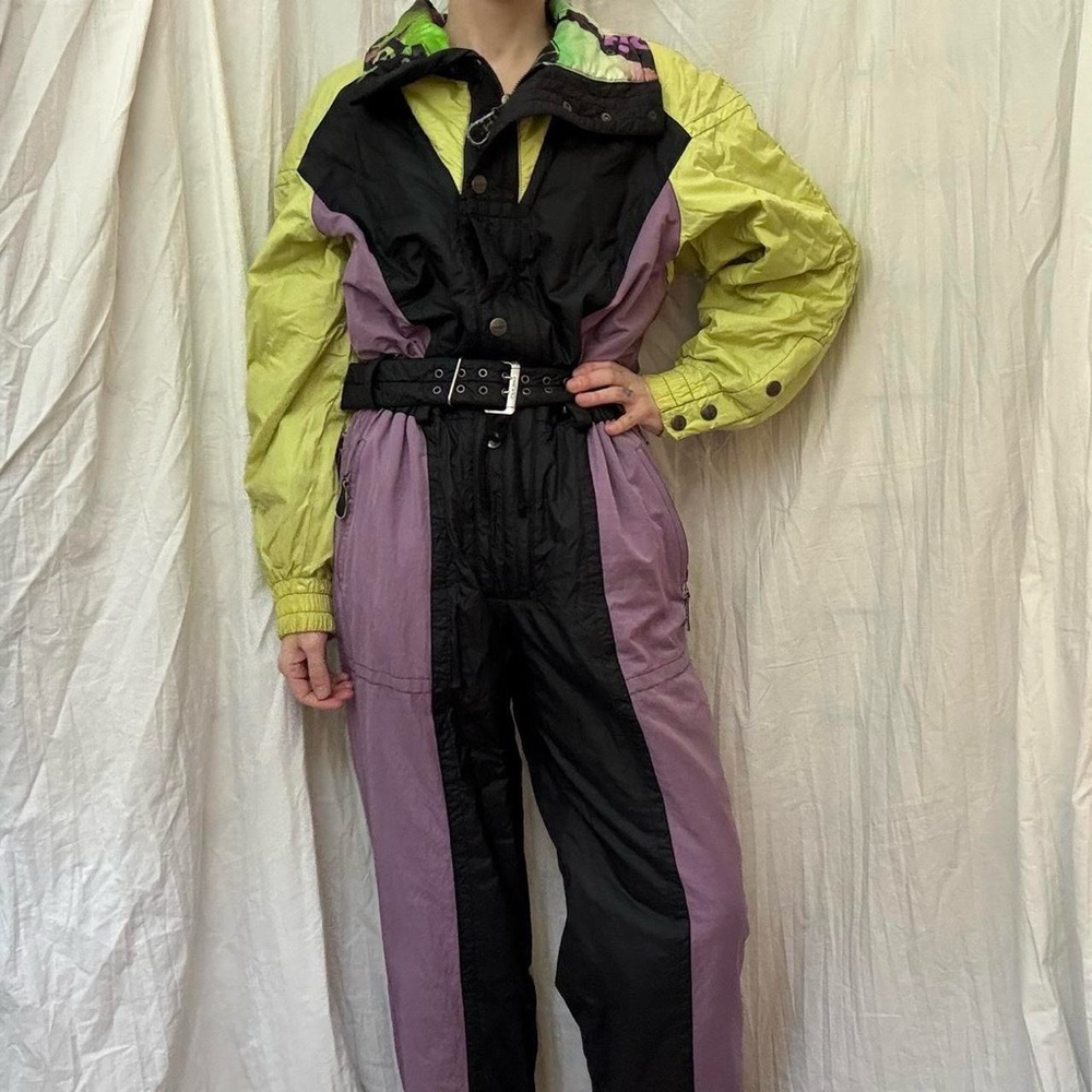 1980s Ski Suit Snowsuit by HEAD‎ belted in purple, black, yellow green size M